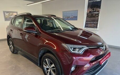 Toyota RAV4, 2019 год, 2 399 000 рублей, 3 фотография