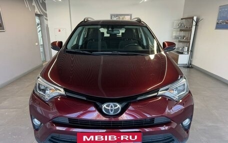Toyota RAV4, 2019 год, 2 399 000 рублей, 2 фотография