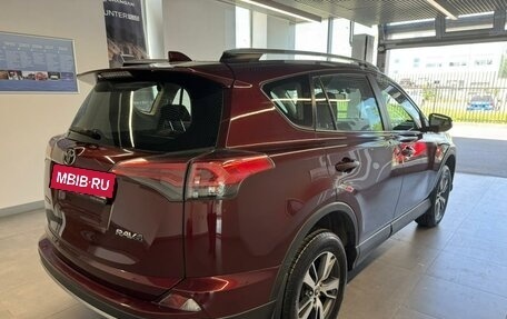 Toyota RAV4, 2019 год, 2 399 000 рублей, 6 фотография
