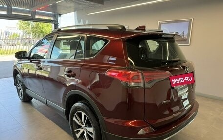 Toyota RAV4, 2019 год, 2 399 000 рублей, 4 фотография