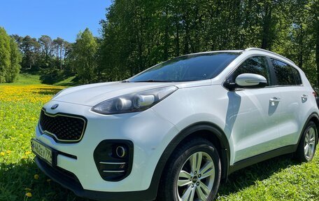 KIA Sportage IV рестайлинг, 2018 год, 2 200 000 рублей, 2 фотография