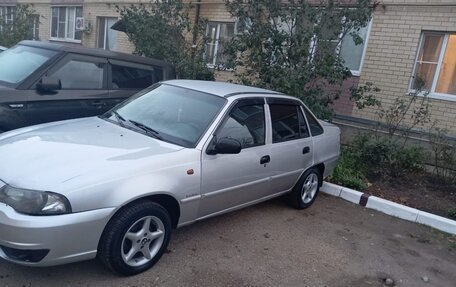 Daewoo Nexia I рестайлинг, 2011 год, 300 000 рублей, 2 фотография