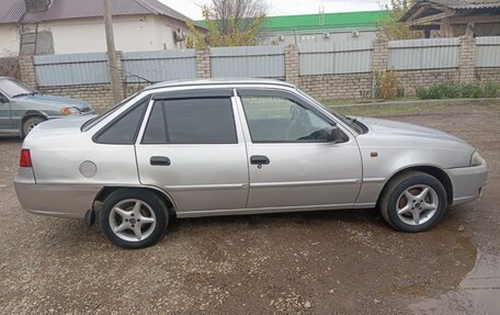 Daewoo Nexia I рестайлинг, 2011 год, 300 000 рублей, 3 фотография