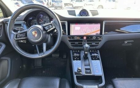Porsche Macan I рестайлинг, 2022 год, 4 200 000 рублей, 6 фотография