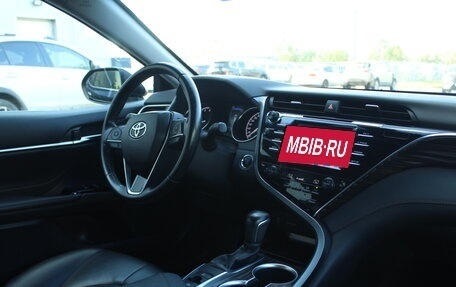 Toyota Camry, 2019 год, 2 798 000 рублей, 7 фотография