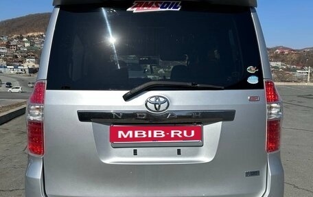 Toyota Noah III, 2008 год, 1 400 000 рублей, 4 фотография