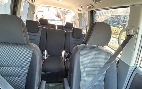 Toyota Noah III, 2008 год, 1 400 000 рублей, 15 фотография