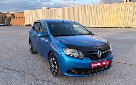 Renault Sandero II рестайлинг, 2015 год, 630 000 рублей, 2 фотография