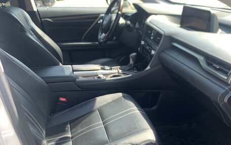 Lexus RX IV рестайлинг, 2018 год, 4 650 000 рублей, 5 фотография