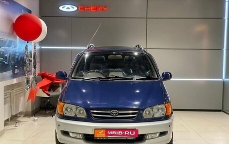 Toyota Ipsum II, 2000 год, 650 000 рублей, 5 фотография