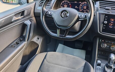 Volkswagen Tiguan II, 2017 год, 2 350 000 рублей, 11 фотография