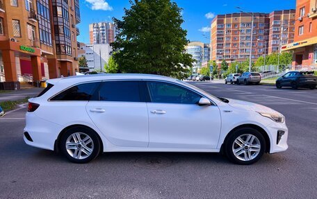 KIA cee'd III, 2019 год, 1 990 000 рублей, 4 фотография