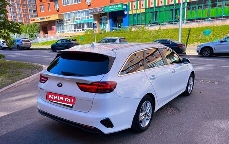 KIA cee'd III, 2019 год, 1 990 000 рублей, 5 фотография