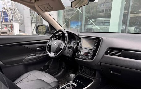 Mitsubishi Outlander III рестайлинг 3, 2019 год, 2 487 000 рублей, 9 фотография