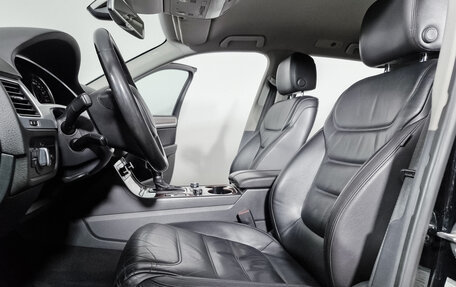 Volkswagen Touareg III, 2012 год, 1 899 000 рублей, 8 фотография