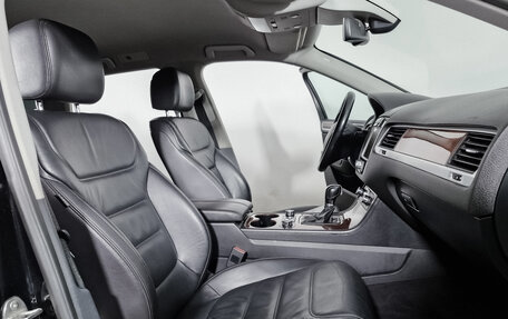Volkswagen Touareg III, 2012 год, 1 899 000 рублей, 11 фотография