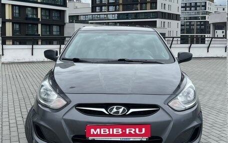 Hyundai Solaris II рестайлинг, 2011 год, 790 000 рублей, 2 фотография