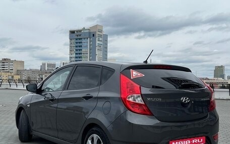 Hyundai Solaris II рестайлинг, 2011 год, 790 000 рублей, 5 фотография