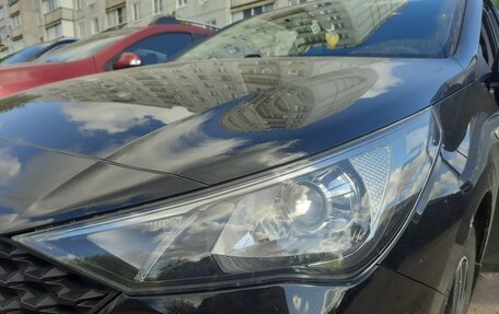 Hyundai Solaris II рестайлинг, 2021 год, 1 750 000 рублей, 5 фотография