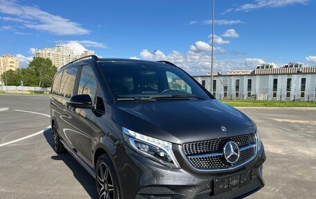 Mercedes-Benz V-Класс, 2022 год, 9 575 000 рублей, 2 фотография