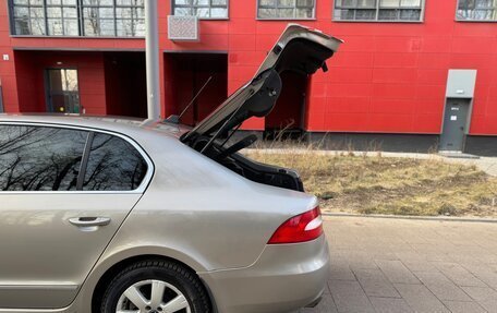 Skoda Superb III рестайлинг, 2009 год, 835 000 рублей, 8 фотография