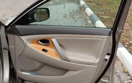 Toyota Camry, 2007 год, 800 000 рублей, 8 фотография