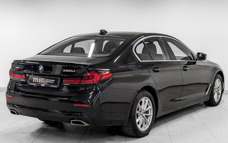 BMW 5 серия, 2021 год, 3 900 000 рублей, 5 фотография