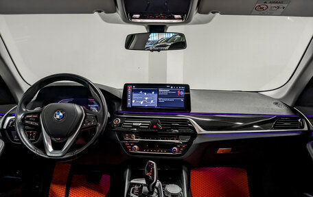 BMW 5 серия, 2021 год, 3 900 000 рублей, 14 фотография