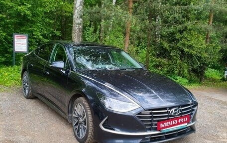 Hyundai Sonata VIII, 2019 год, 3 300 000 рублей, 3 фотография