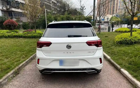 Volkswagen T-Roc I, 2022 год, 1 410 000 рублей, 5 фотография