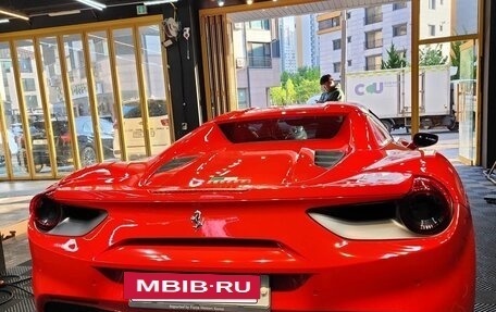 Ferrari 488, 2017 год, 19 670 000 рублей, 3 фотография