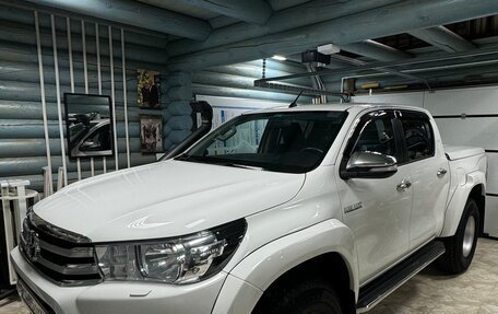 Toyota Hilux VIII, 2015 год, 6 500 000 рублей, 3 фотография