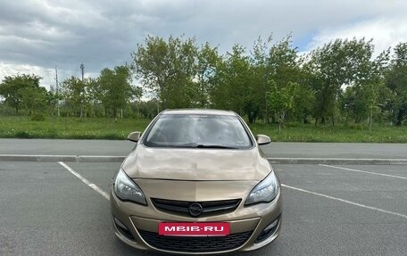 Opel Astra J, 2013 год, 725 000 рублей, 6 фотография