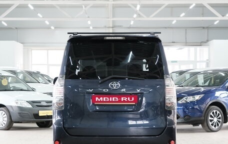 Toyota Voxy II, 2008 год, 1 349 000 рублей, 4 фотография