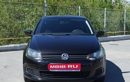Volkswagen Polo VI (EU Market), 2013 год, 685 000 рублей, 3 фотография