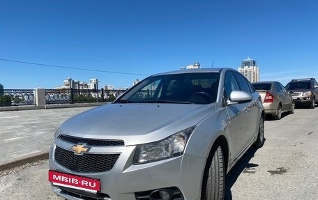 Chevrolet Cruze II, 2011 год, 570 000 рублей, 2 фотография