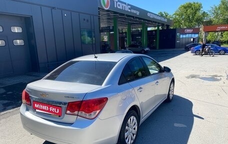 Chevrolet Cruze II, 2011 год, 570 000 рублей, 3 фотография