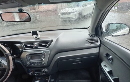 KIA Rio III рестайлинг, 2012 год, 840 000 рублей, 10 фотография