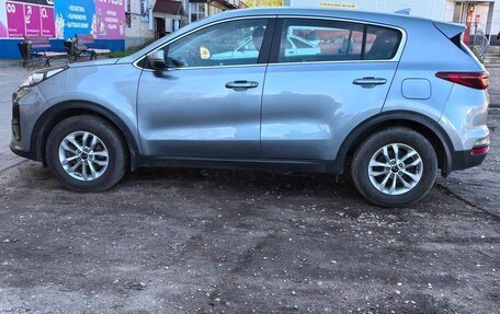 KIA Sportage IV рестайлинг, 2020 год, 2 300 000 рублей, 5 фотография