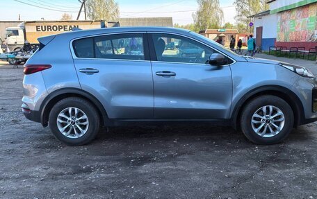 KIA Sportage IV рестайлинг, 2020 год, 2 300 000 рублей, 6 фотография