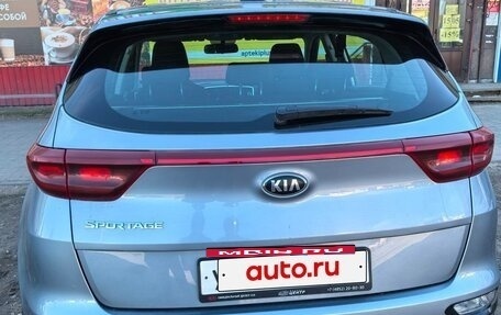 KIA Sportage IV рестайлинг, 2020 год, 2 300 000 рублей, 3 фотография