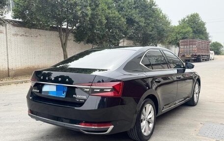 Skoda Superb III рестайлинг, 2021 год, 1 580 441 рублей, 7 фотография