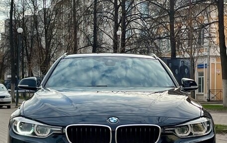 BMW 3 серия, 2017 год, 1 790 000 рублей, 2 фотография