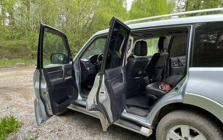 Mitsubishi Pajero IV, 2007 год, 1 570 000 рублей, 5 фотография