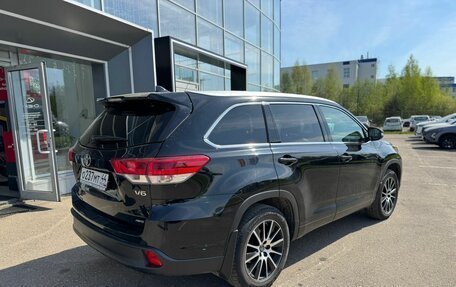 Toyota Highlander III, 2018 год, 3 719 000 рублей, 7 фотография