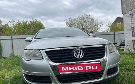 Volkswagen Passat B6, 2007 год, 680 000 рублей, 2 фотография