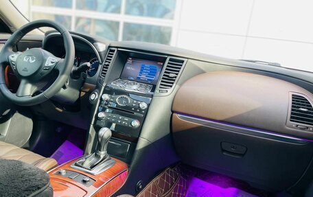Infiniti FX II, 2012 год, 2 580 000 рублей, 11 фотография
