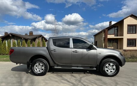 Mitsubishi L200 IV рестайлинг, 2014 год, 1 299 999 рублей, 4 фотография