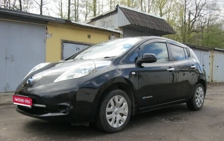 Nissan Leaf I, 2013 год, 690 000 рублей, 1 фотография
