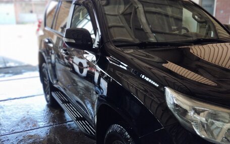 Toyota Land Cruiser Prado 150 рестайлинг 2, 2014 год, 3 250 000 рублей, 1 фотография